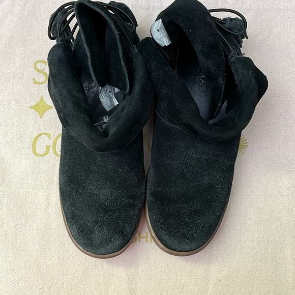 Kookaburra By Ugg Black Suede Booties Size 7 - Picture 1 of 6